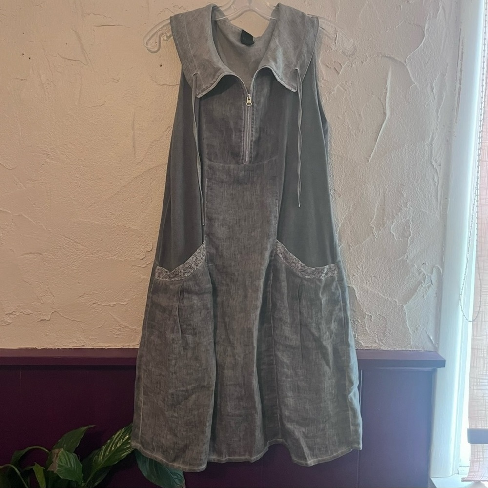 BLU No. 9 Chic Gray Midi Dress with Zipper Size Small